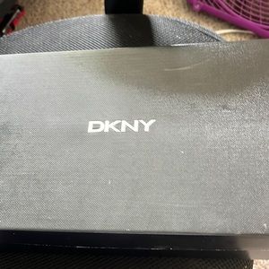 DKNY ABBI-SLIP ON RUNNE